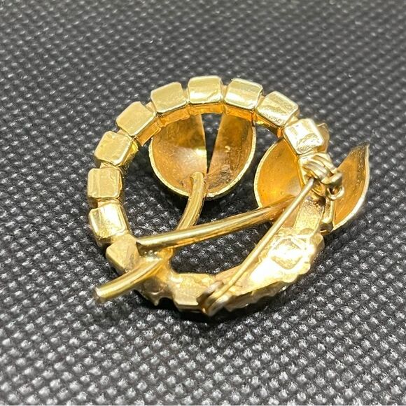 Vintage‎ Rhinestone Roses Brushed Gold Tone Brooch Pin - Picture 2 of 3